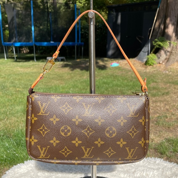 Louis Vuitton pochette accessories - Picture 2 of 16